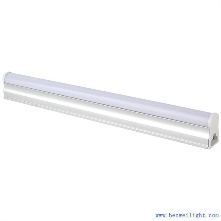 Remplacement LED T5 22w INTÉGRÉ