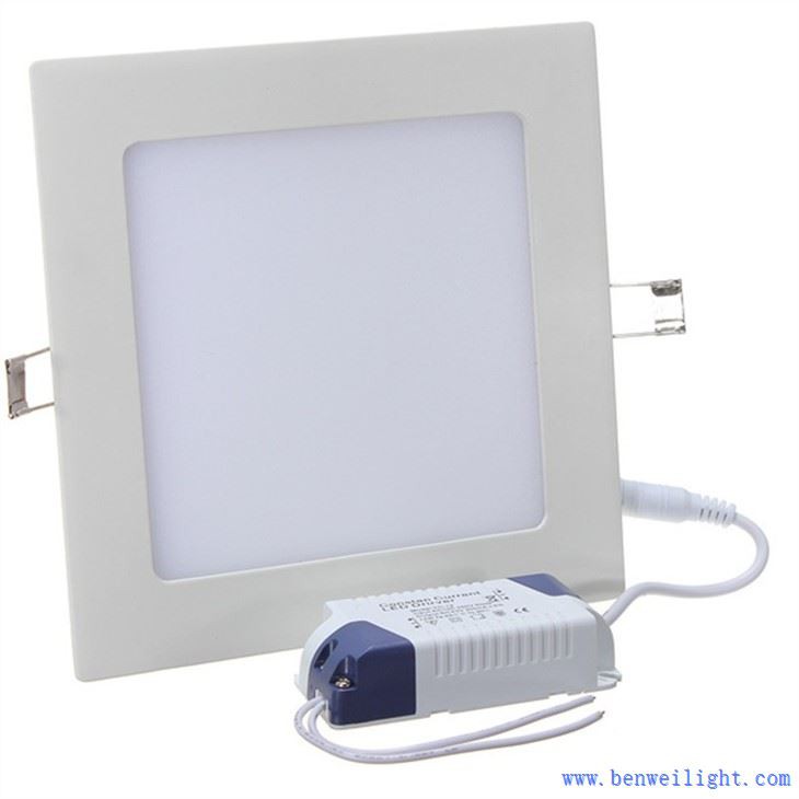 Panneaux lumineux muraux