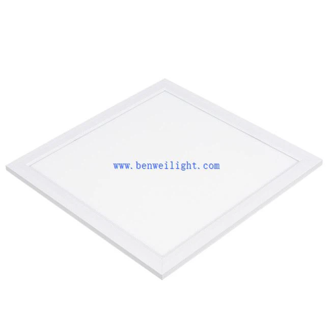 Panneau de feuille mené