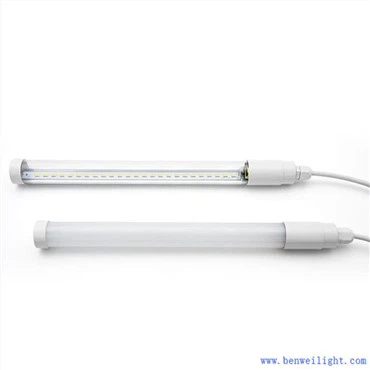 Piège à lumière murale pour volaille