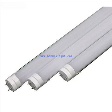 Lumens de tube menés par T8