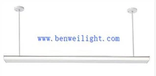 Guirlandes lumineuses à LED dans la salle de classe