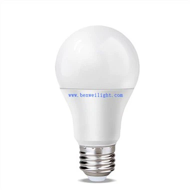 Prix ​​de l'ampoule LED E27
