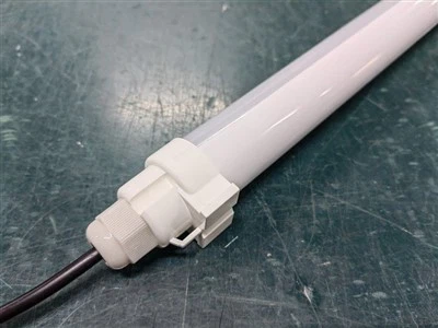 Lumières LED pour les poules pondeuses Éclairage de ferme avicole 120CM 4FT