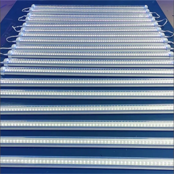 T8 UV light 4 T8 UV light 4