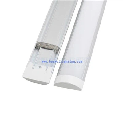 Réglette LED 1200 mm 40 W en LED blanc froid, naturel ou chaud