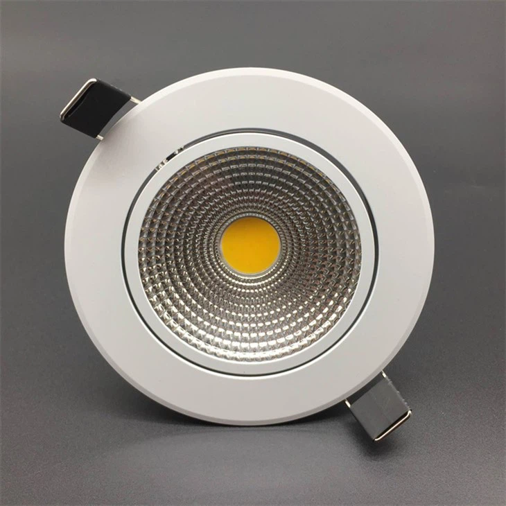 Downlight LED ultra-mince pour salle de bain